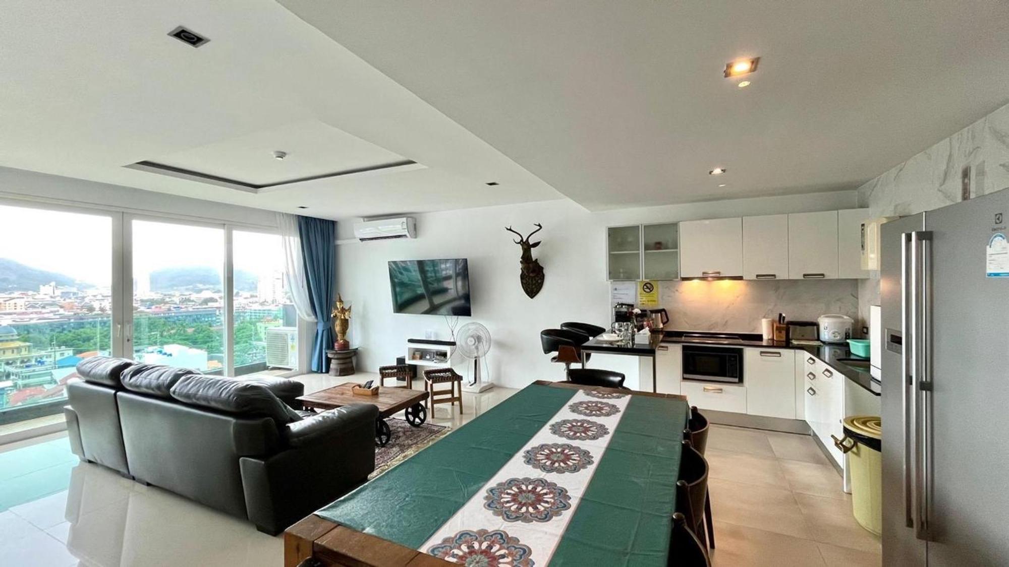 The Oh-so-sexy Triple Penthouse - Rare 35br 188m2 Feriehus