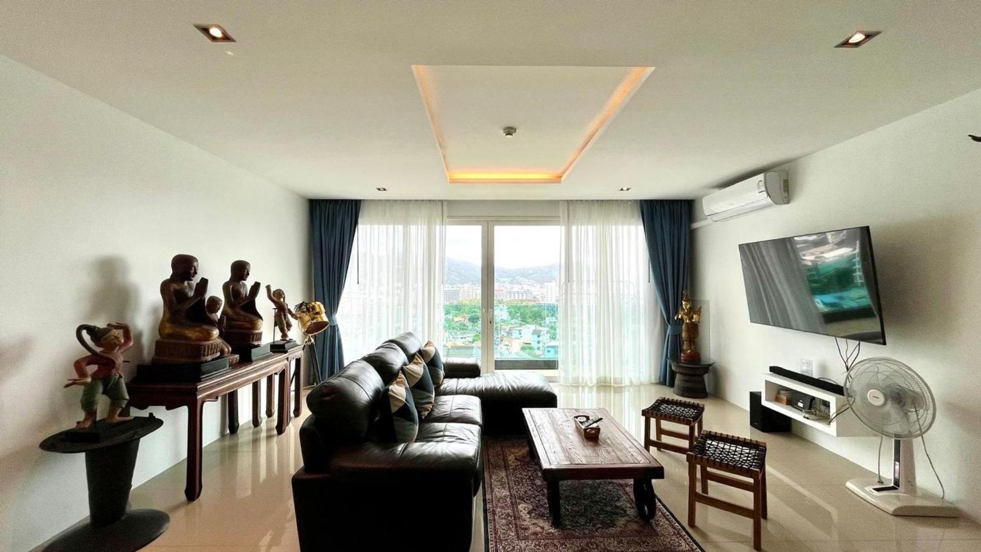 The Oh-so-sexy Triple Penthouse - Rare 35br 188m2 Feriehus *