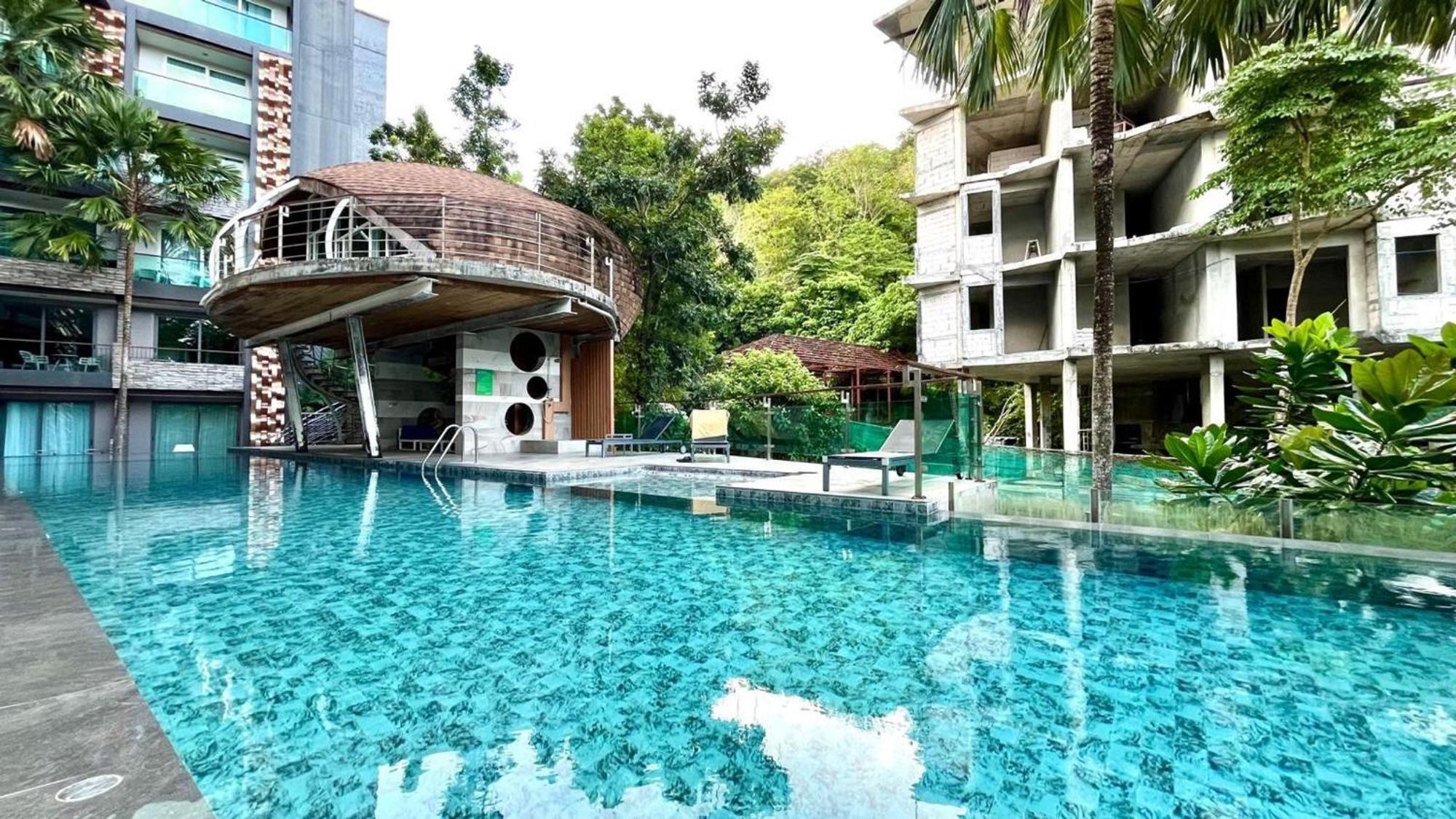 Nhà nghỉ The Oh So Sexy Triple Penthouse-Rare 3-5Br 188M2 Patong