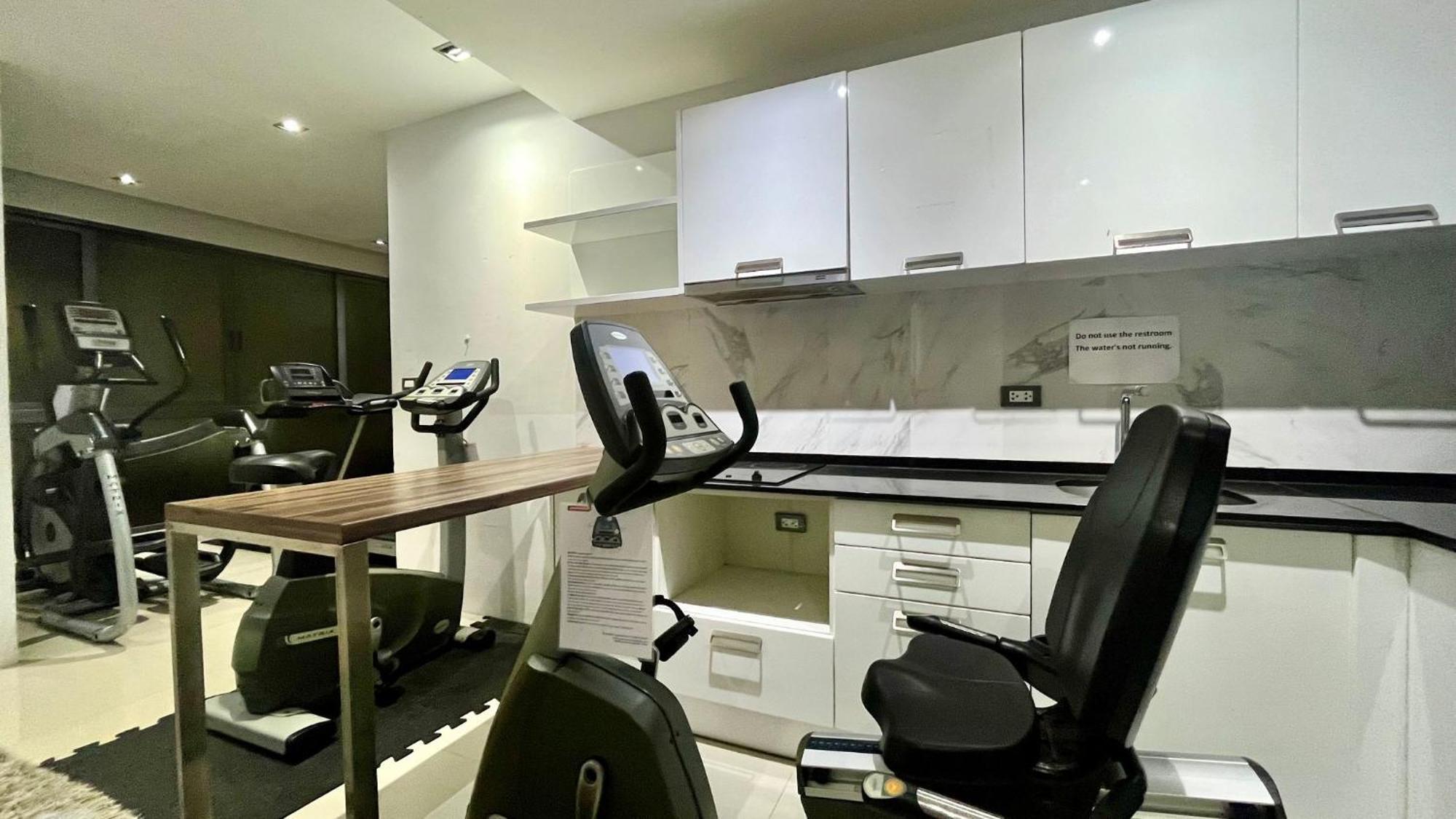 The Oh So Sexy Triple Penthouse-Rare 3-5Br 188M2 Nhà nghỉ